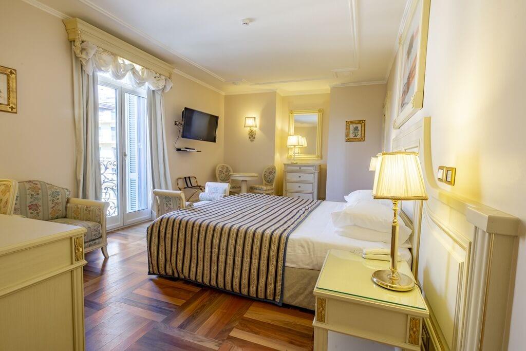 Hotel De Paris Sanremo Exteriör bild